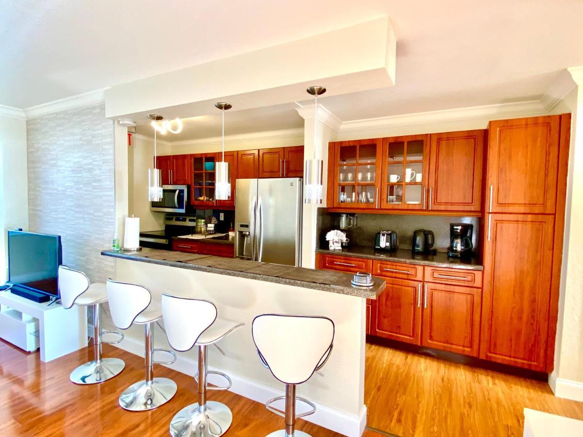 Deluxe Waterfront One Bedroom Apartment With Miami Skyline View, Free Parking 5 Mins Drive To Miami Beach Luaran gambar